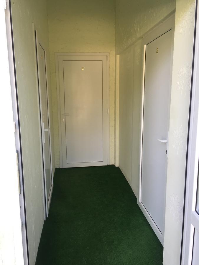 Guest House Inkit Pitsunda Exterior foto