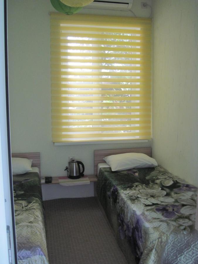 Guest House Inkit Pitsunda Exterior foto