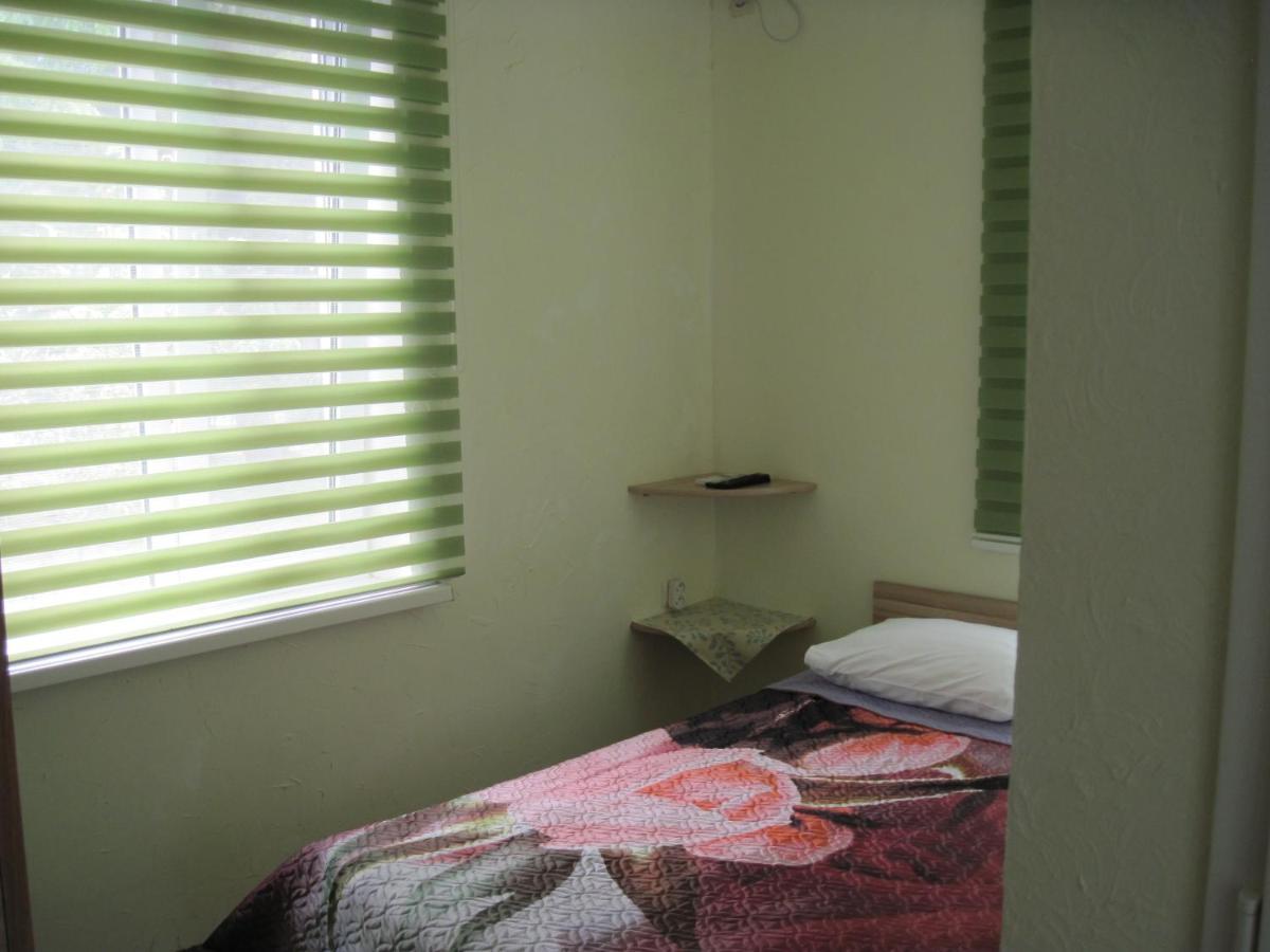 Guest House Inkit Pitsunda Exterior foto