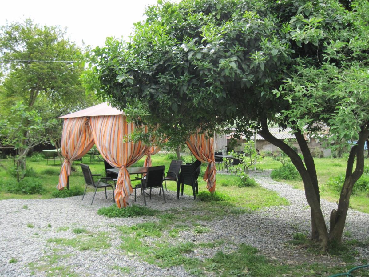 Guest House Inkit Pitsunda Exterior foto