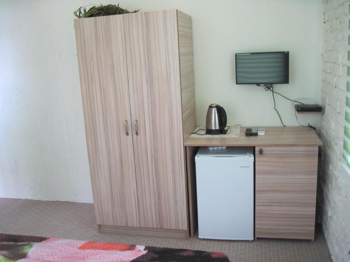 Guest House Inkit Pitsunda Exterior foto